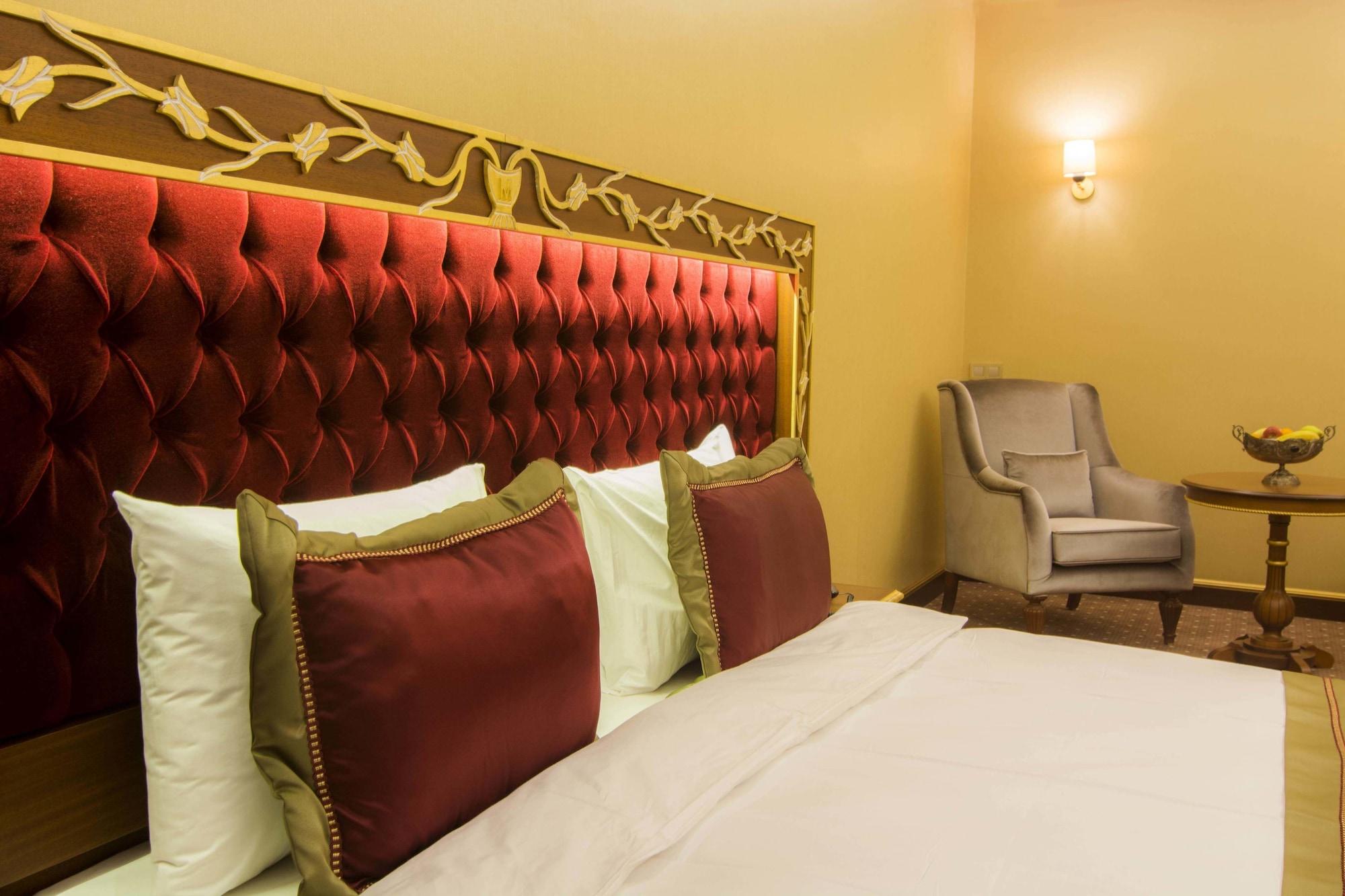 Mb Deluxe Hotel Истанбул Екстериор снимка