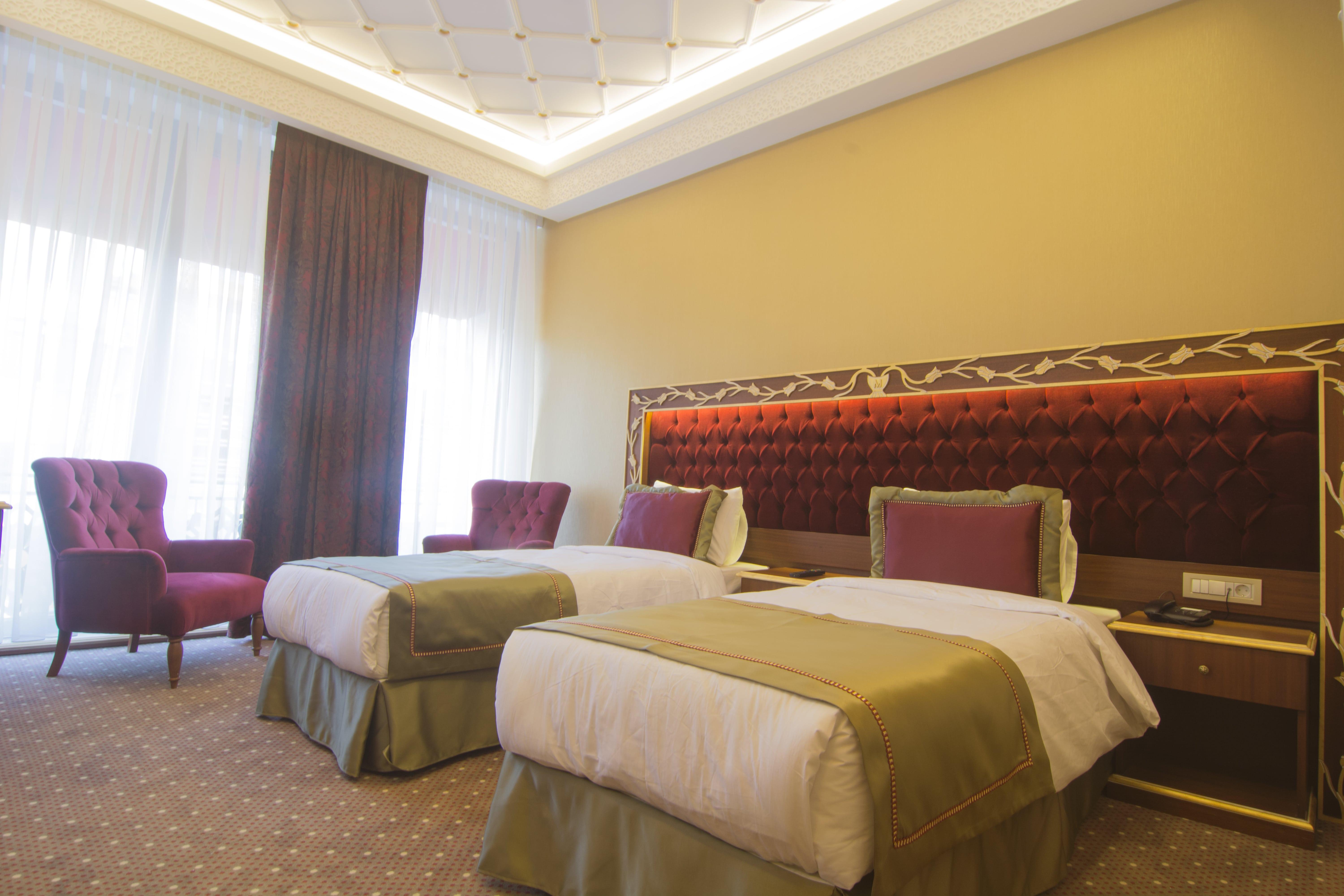 Mb Deluxe Hotel Истанбул Екстериор снимка