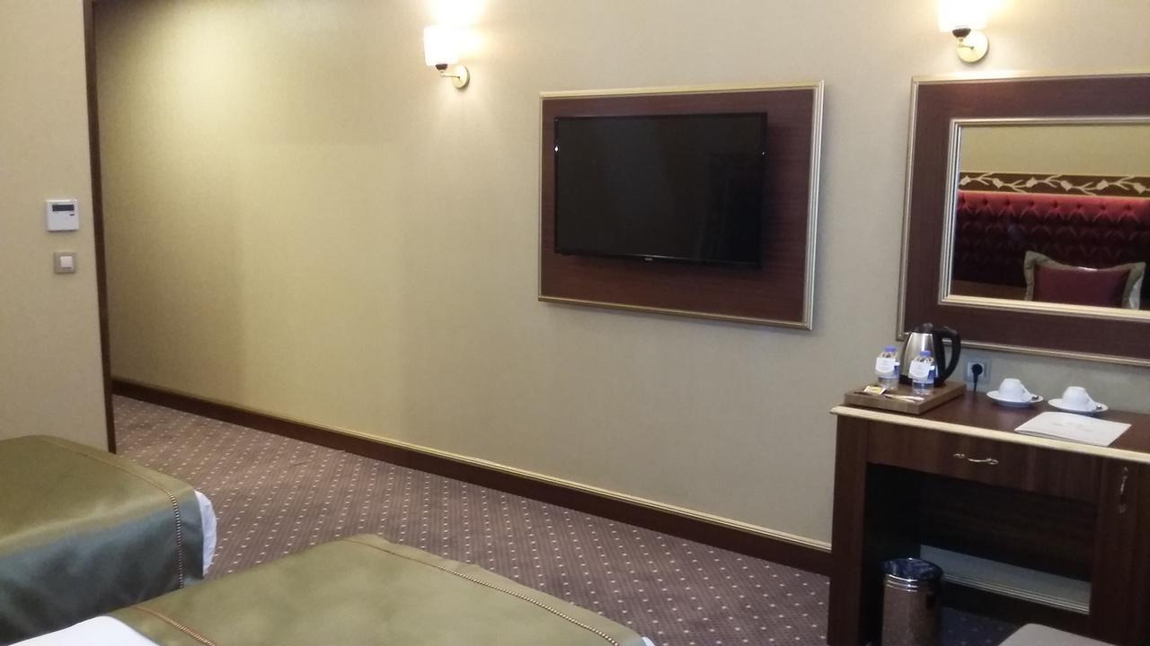 Mb Deluxe Hotel Истанбул Екстериор снимка