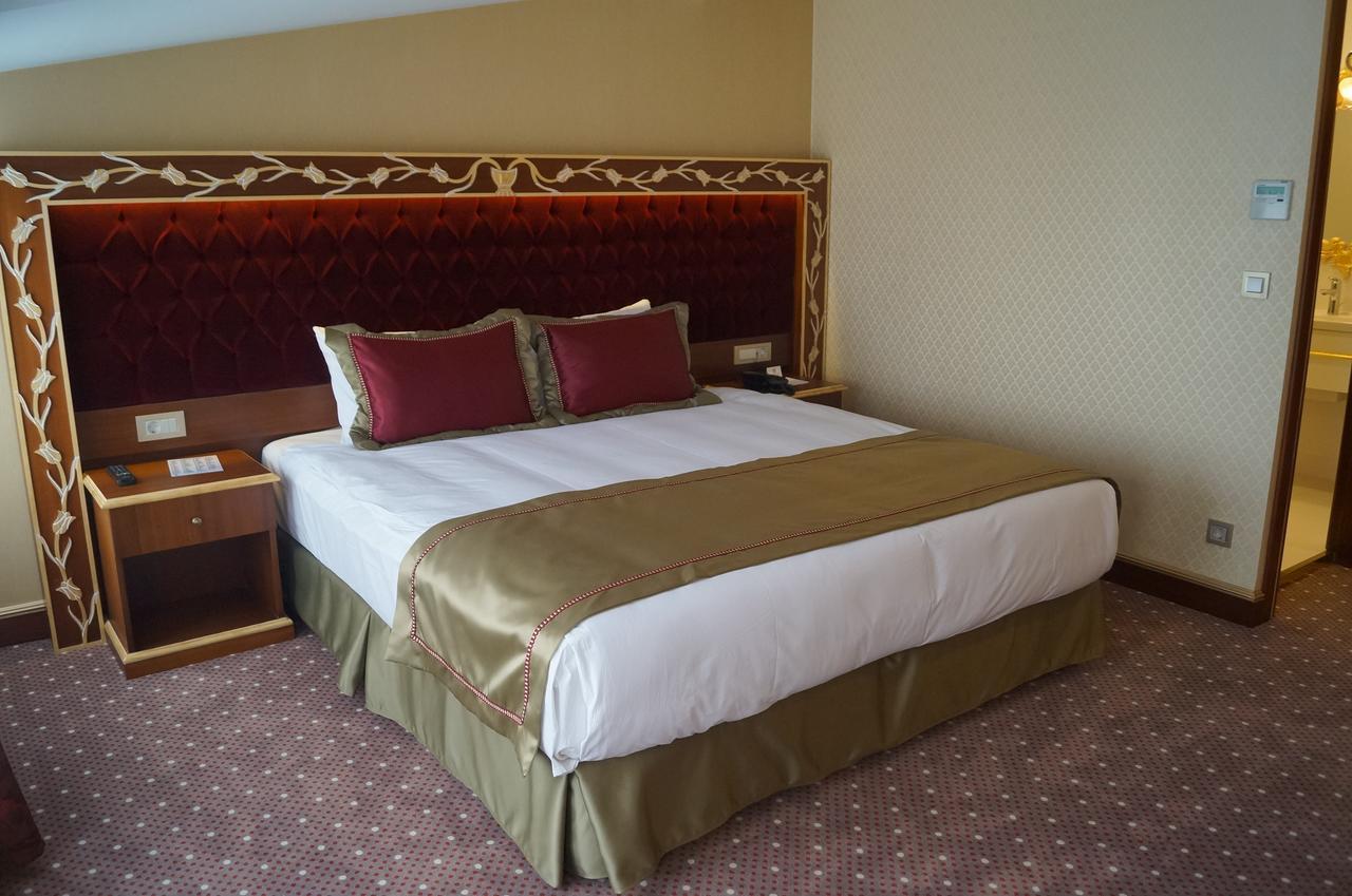 Mb Deluxe Hotel Истанбул Екстериор снимка