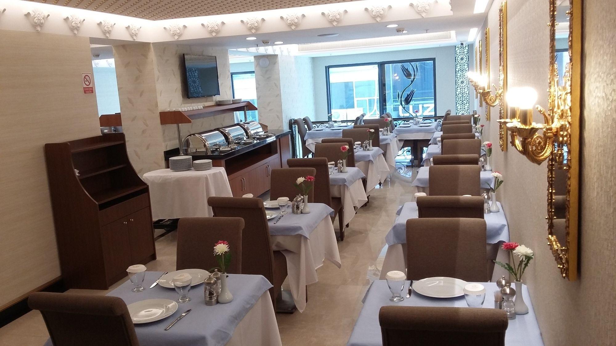 Mb Deluxe Hotel Истанбул Екстериор снимка